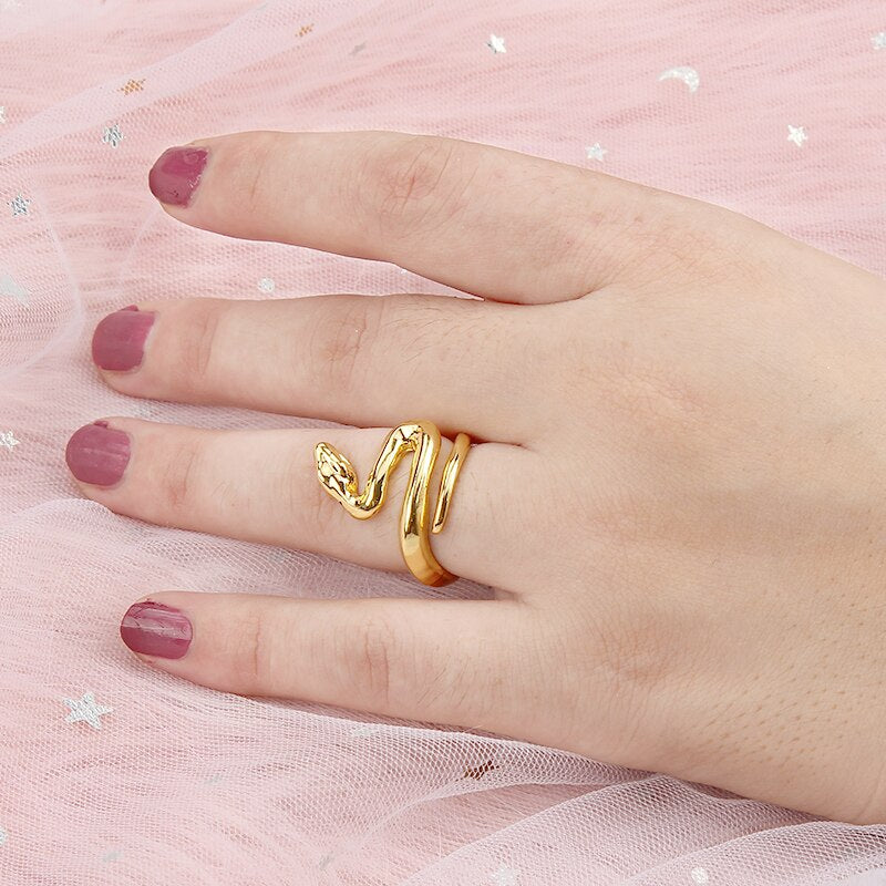 Retro Punk Snake Ring for Women Men Snake-Shaped Plated Gold Color Open Adjustable Exaggerated Ring Trendy Jewelry Gift