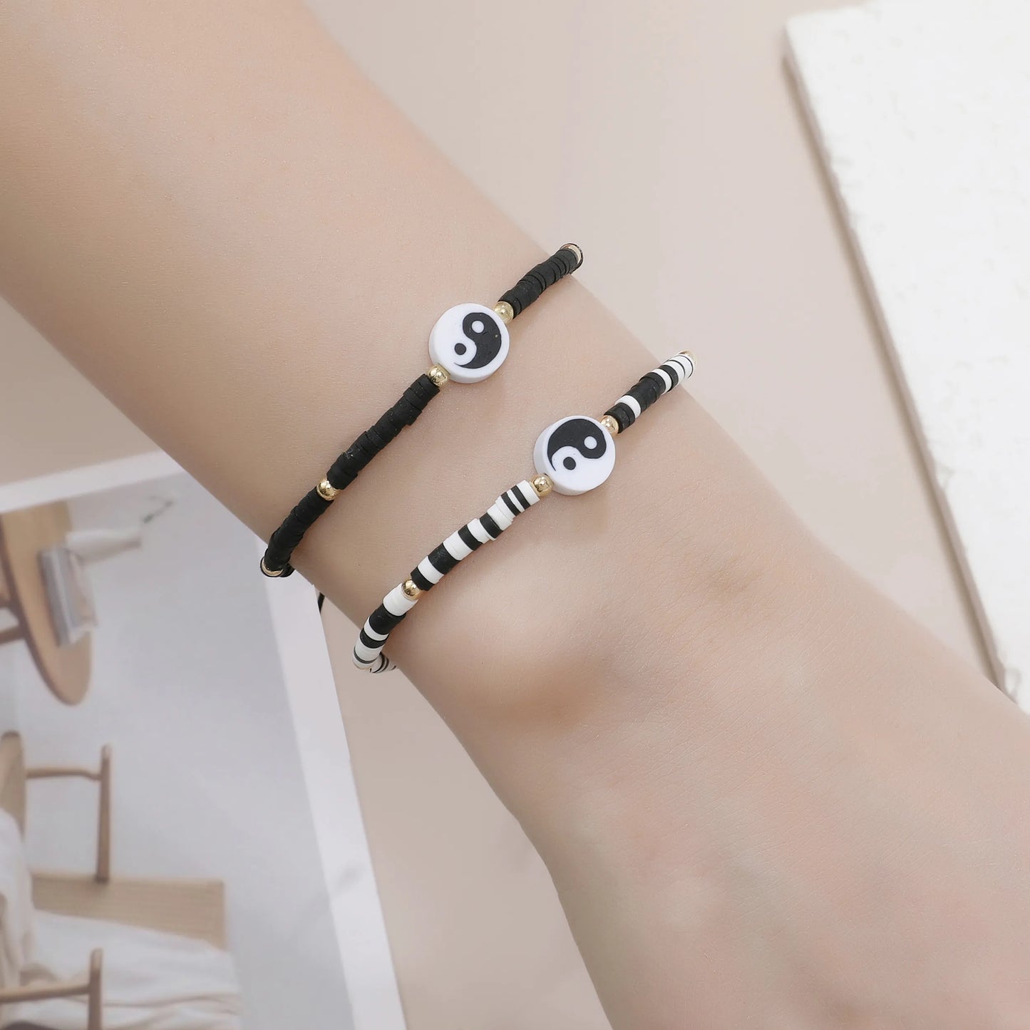 12pcs Black/White Tai Chi Yin Yang Pendant Bracelets for Women Men Traditional Style Handwoven Bracelet Friendship Gift
