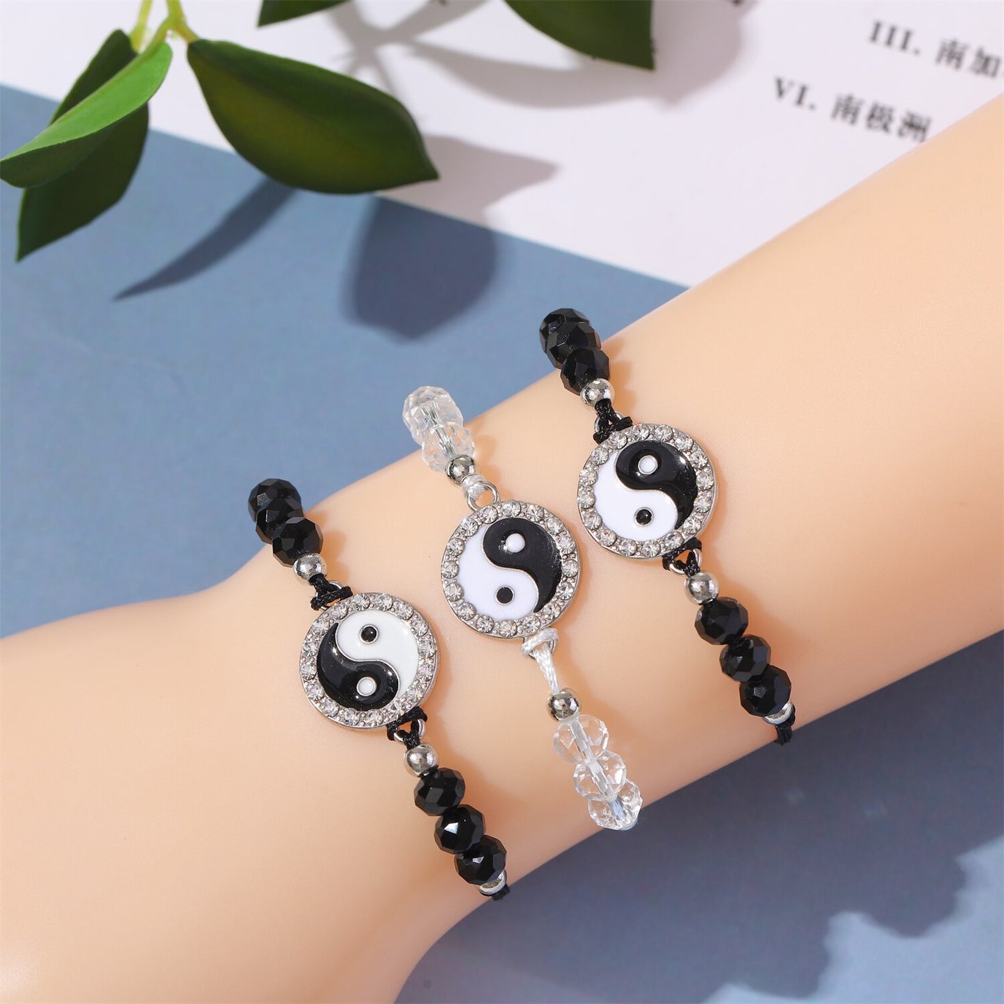 12pcs/Lot Black/white Yin and Yang Tai Chi Pendant Bracelets for Women Crystal Beads Chain Braid Rope Anklet Amulet Jewelry