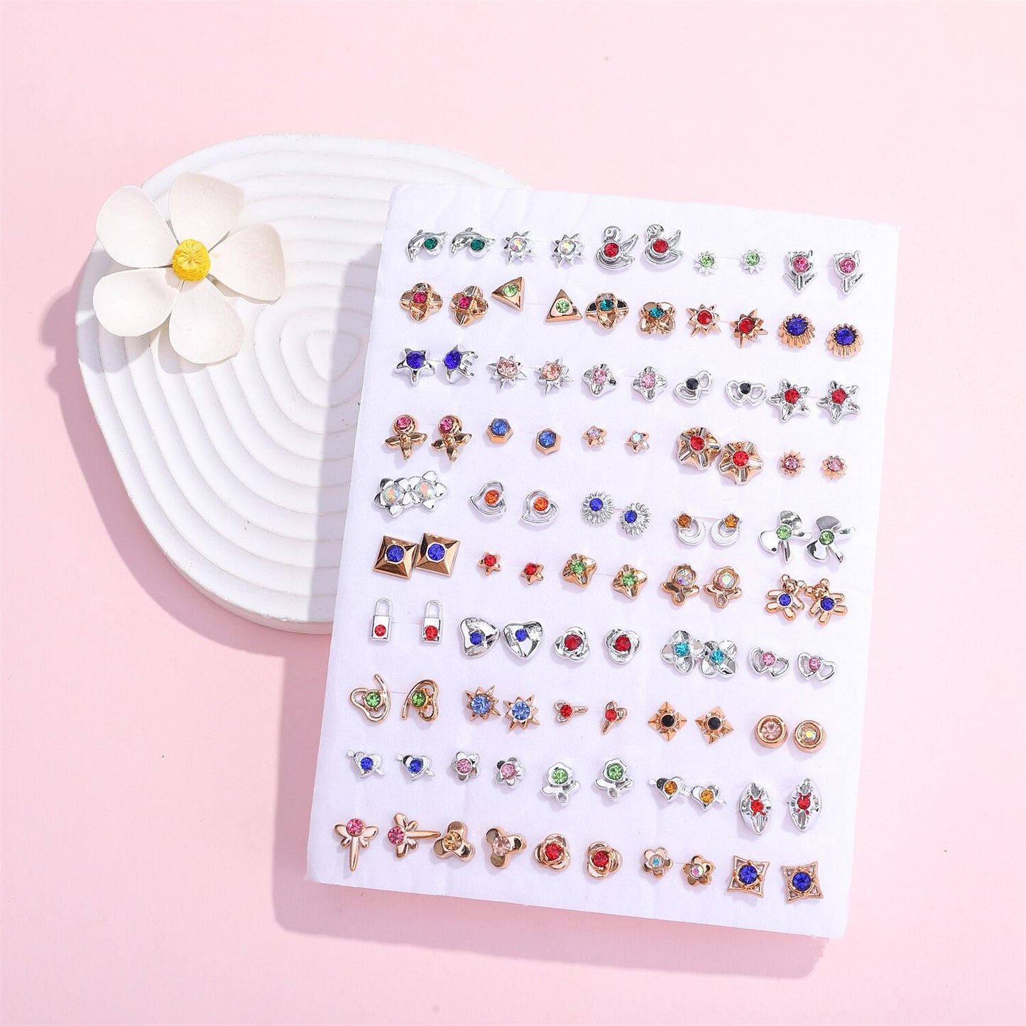 36 Pairs/lot Mix Small Stud Earrings for Women Girls Acrylic Crystal Heart Star Flower Insect Fruit Animal Earring Kids Jewelry