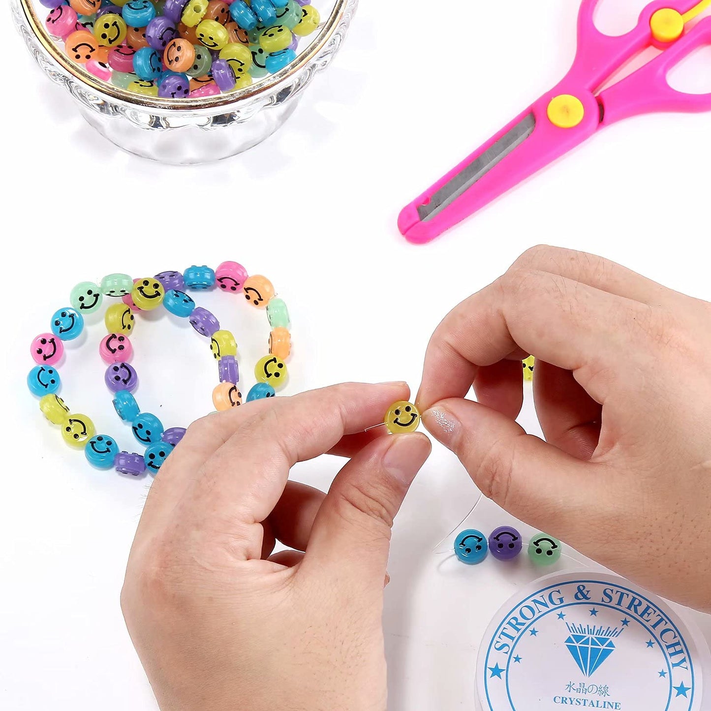 50pcs Glowing Solar Luminous Smiley Face Beads Mixed Acrylic Glow In The Dark Happy Face Beads Charms with Rope for DIY Jewelry