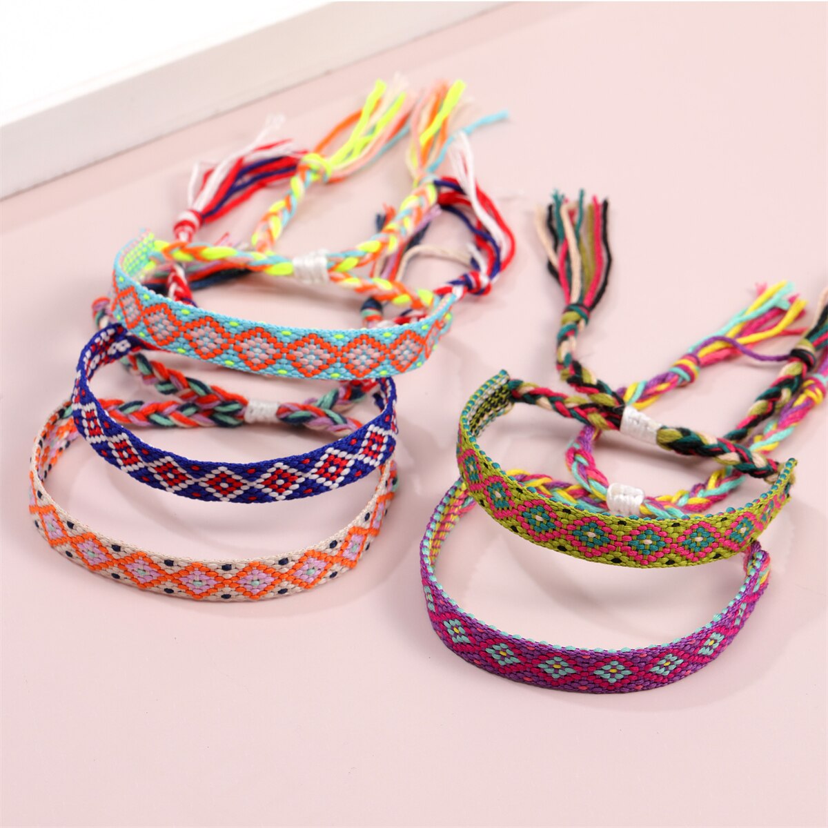 Handmade Woven Friendship Bracelets for Women Men Colorful Boho Surfer Bracelets Braided String Summer Beach Ankle Adjustable