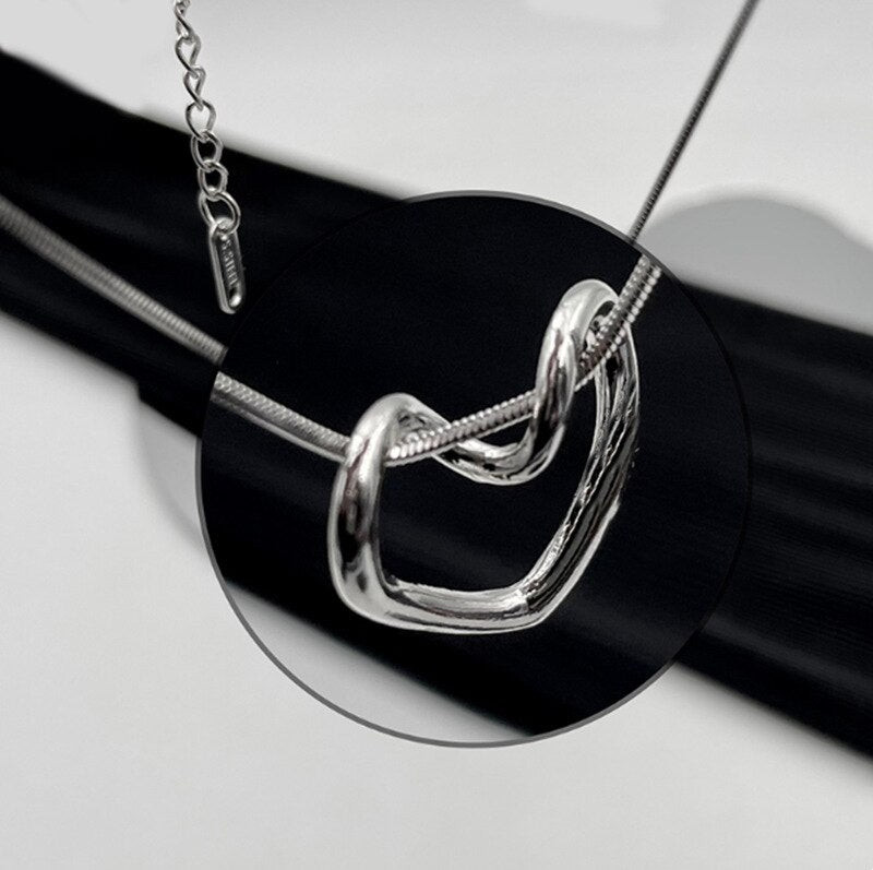 Fashion Hollow Heart Pendant Necklaces for Women Girls Ins Minimalism Cold Style Love Chokers Necklaces Jewelry