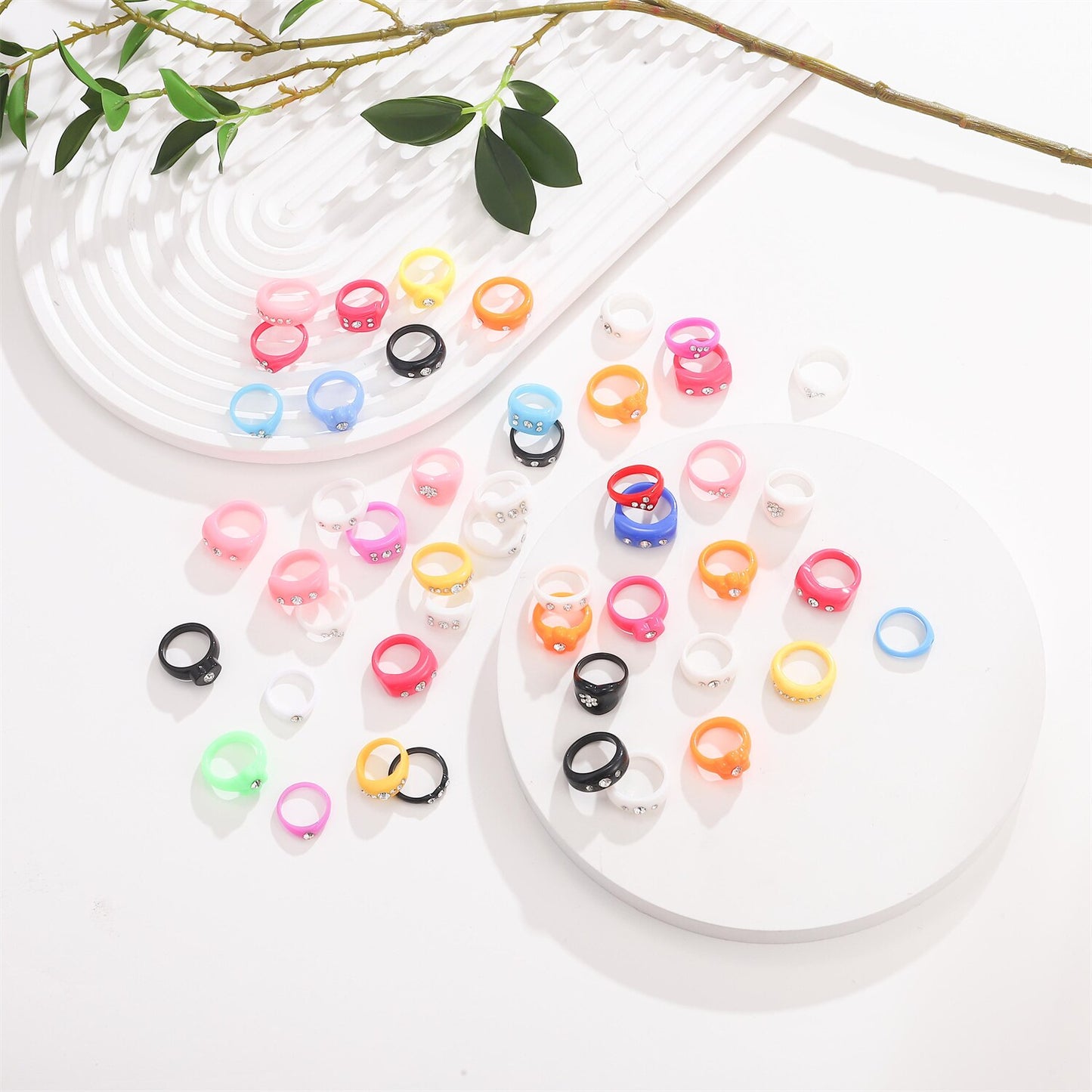 20pcs/lot Korean Fashion Glow In The Dark Rings Geometric Irregular Colorful Transparent Resin Acrylic Ring Wholesale
