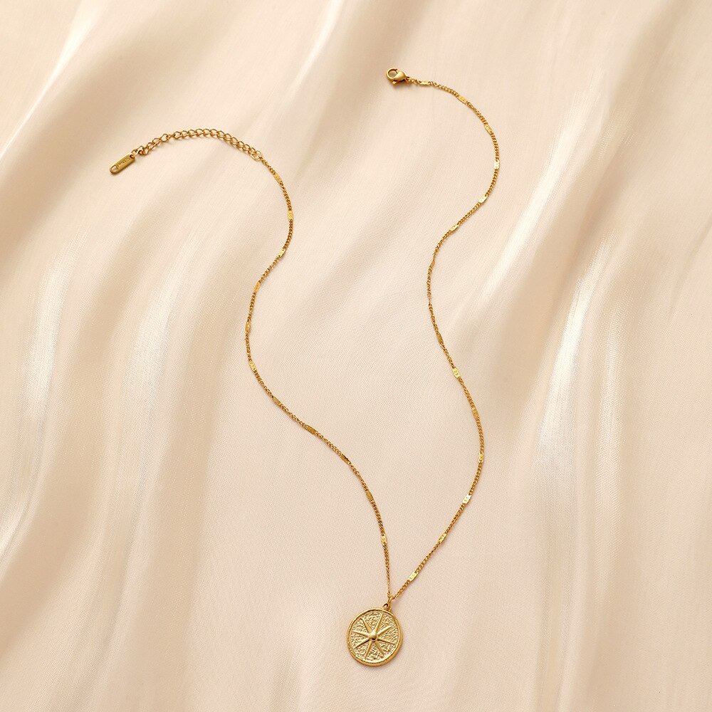 Stainless Steel Nautical Compass Necklace for Women Girls Steel Titanium Compass Collar Waterproof Necklace New Jewelry