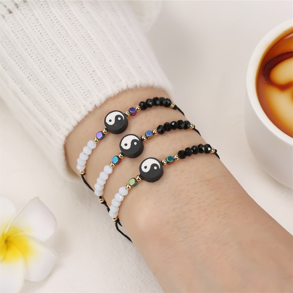 12pcs/lot Yin and Yang Tai Chi Clay Pendant Black/White Adjustable Wax Cord Beads Men Women Couple Bracelet Anklet Gift