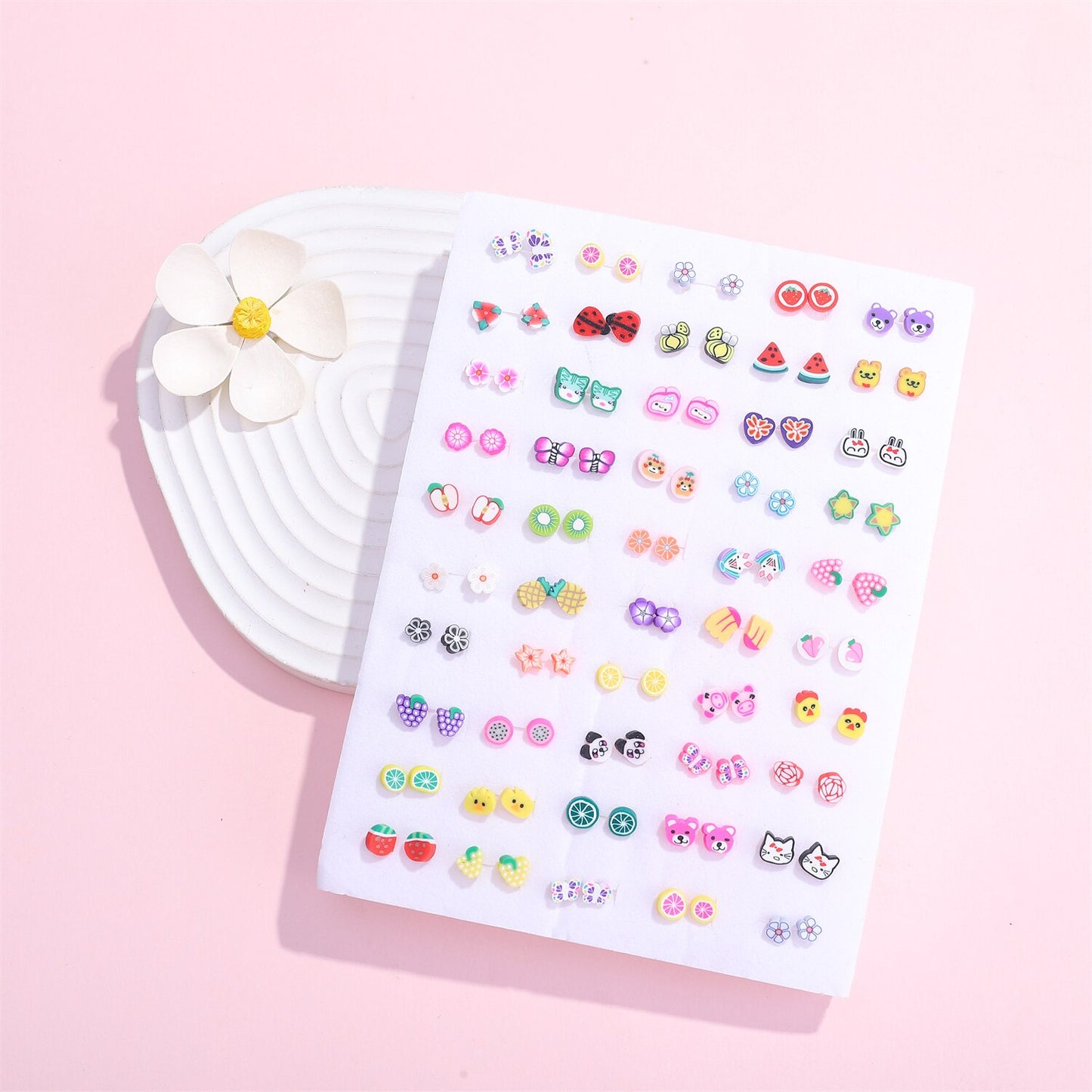 36 Pairs/lot Mix Small Stud Earrings for Women Girls Acrylic Crystal Heart Star Flower Insect Fruit Animal Earring Kids Jewelry