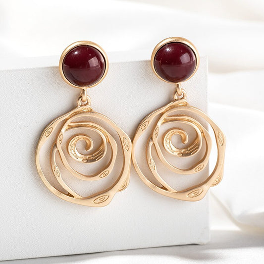 2023 New Resin Hollow Flower Pendant Earrings Vintage Chandelier Hanging Earrings for Women Jwellery