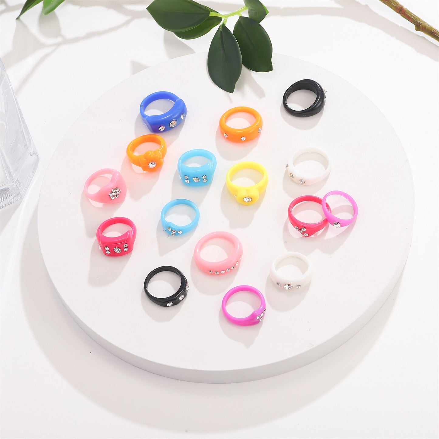 20pcs/lot Korean Fashion Glow In The Dark Rings Geometric Irregular Colorful Transparent Resin Acrylic Ring Wholesale