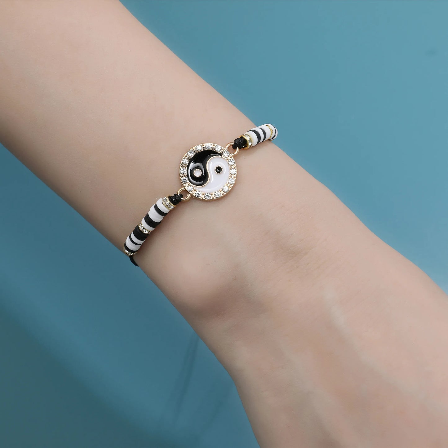 12pcs Black/white Yin Yang Tai Chi Pendant Soft Clay Braided Bracelets Good Luck Charm Adjustable Bracelet