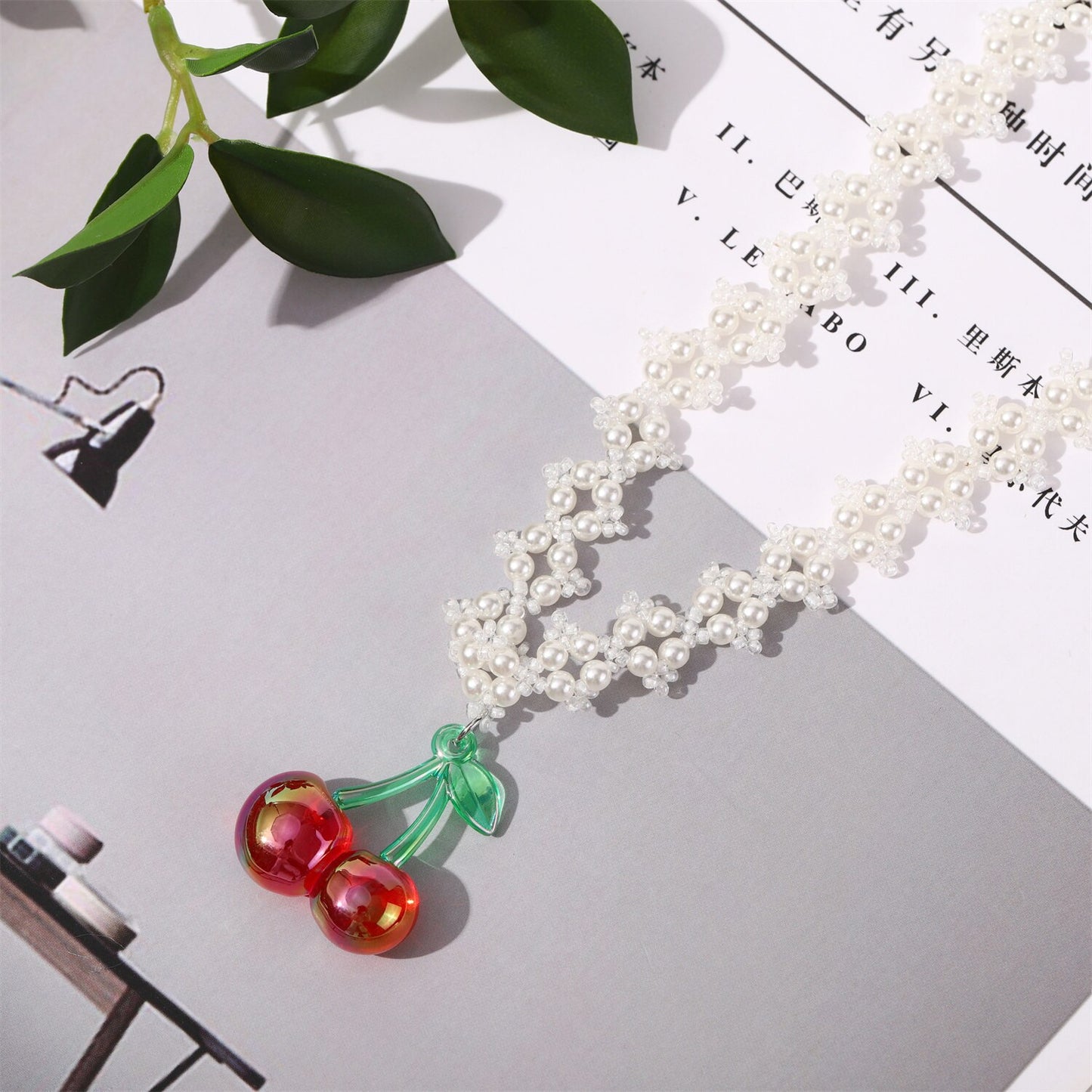 Fashion Red Cherry Strawberry Pendant Pearl Chain Women's Necklace Choker Charm Metal Sweater Chain Women Resin Jewelry Gift