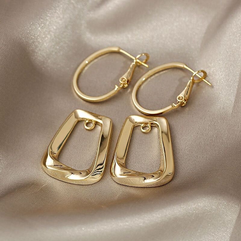 Korean Geometric Drop Earrings for Women Girls 2023 New Plated Gold Color Earrings Light Luxury Niche High-end Cold Wind Earring