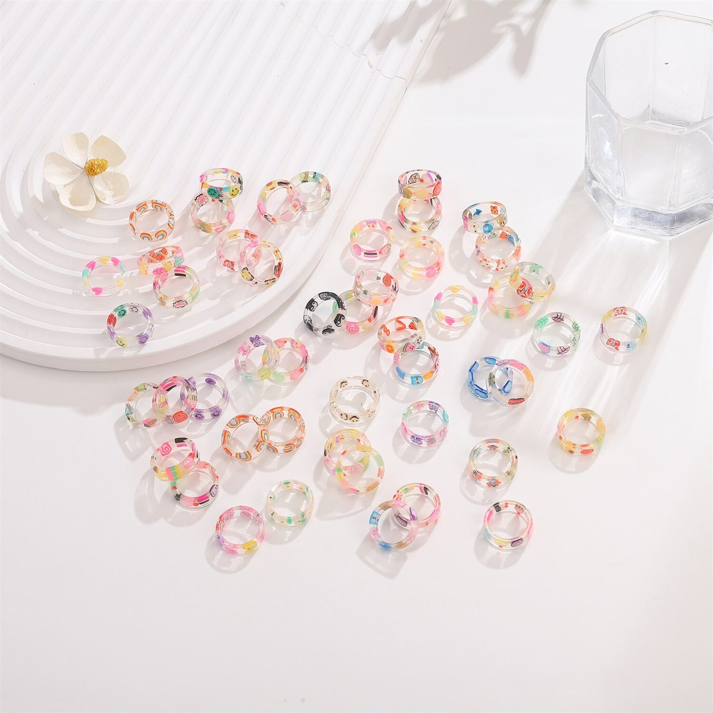 20pcs/lot Korean Fashion Glow In The Dark Rings Geometric Irregular Colorful Transparent Resin Acrylic Ring Wholesale